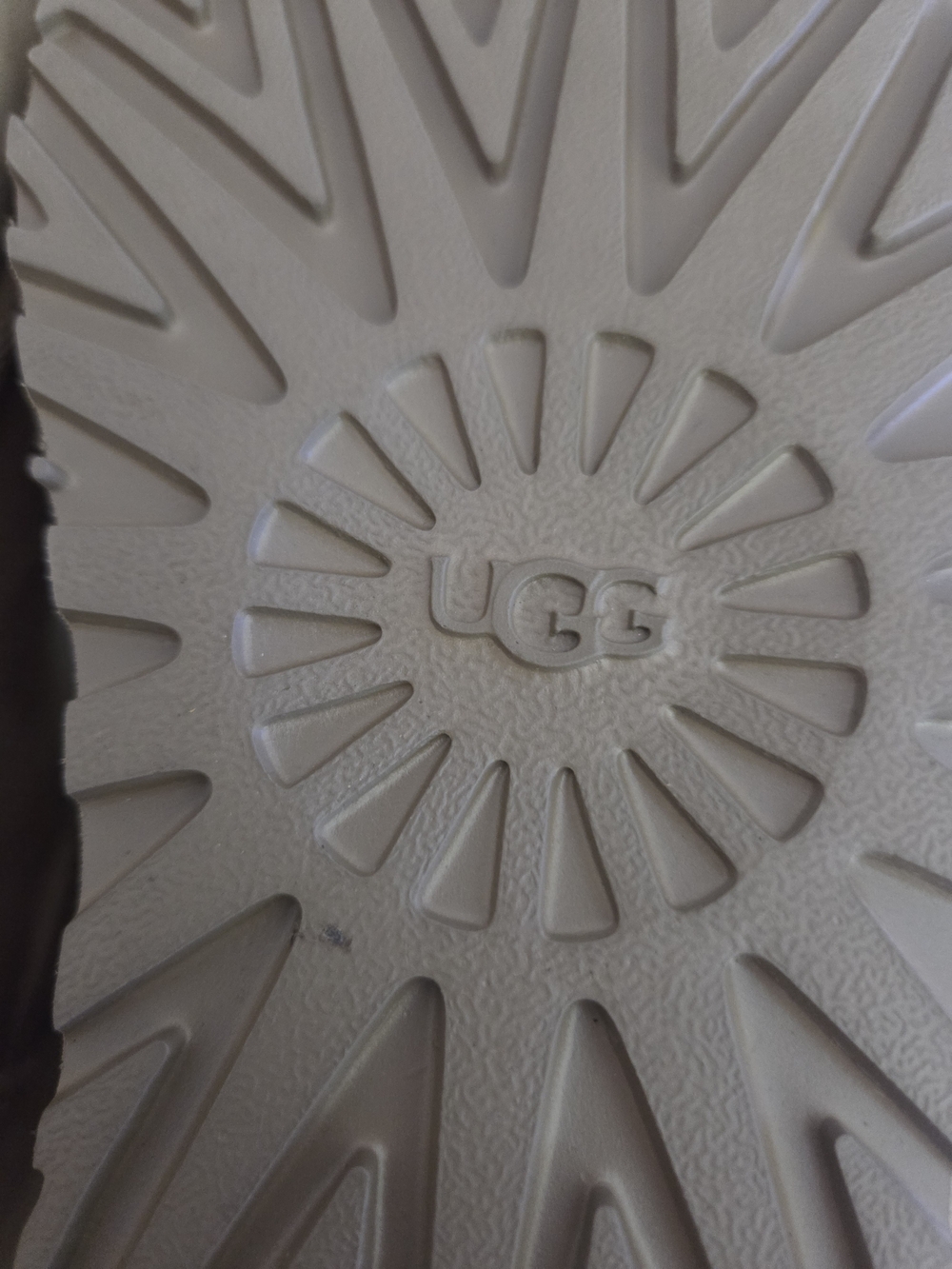UGG Classic Mini Shearling Boot - Chestnut - Picture 4 of 9